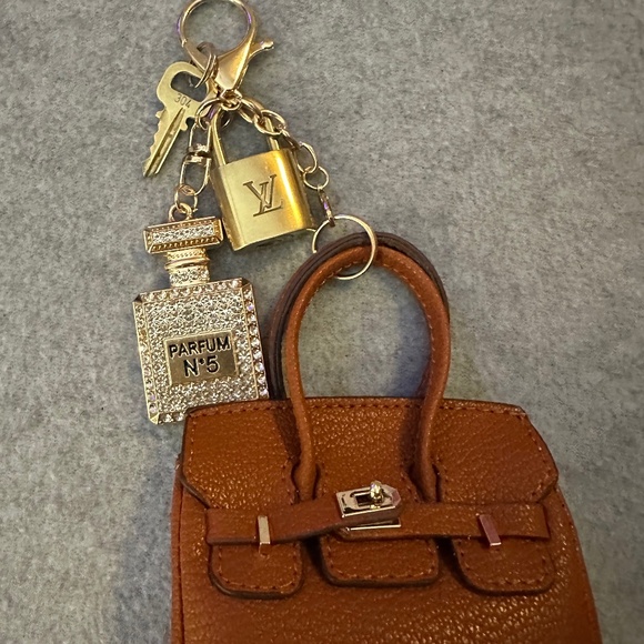 Bag Charm/Key Ring with Authentic Louis Vuitton Lock & Key - Picture 1 of 9